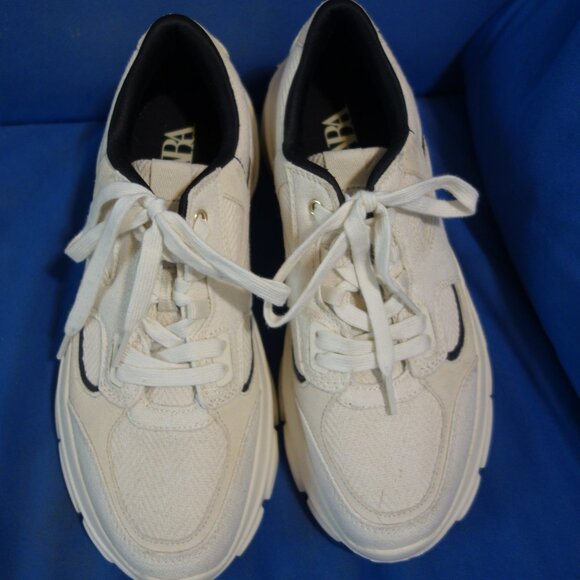 ZARA Chunky Soled Running Sneakers - Picture 1 of 5
